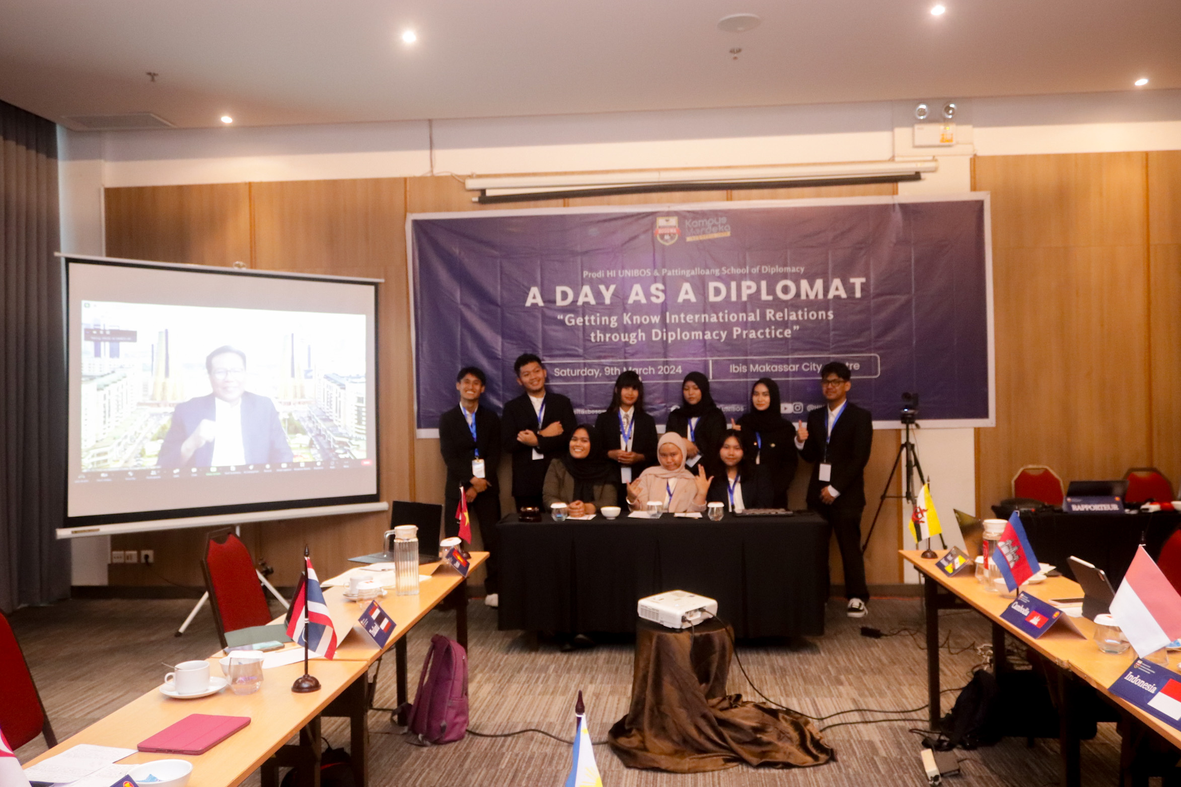 A Day As A Diplomat: Prodi HI Unibos Hadirkan Dubes RI untuk Kazakhstan