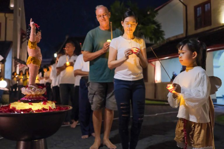 Prosesi Meditasi Malam Perayaan Waisak 2568 di Kota Makassar