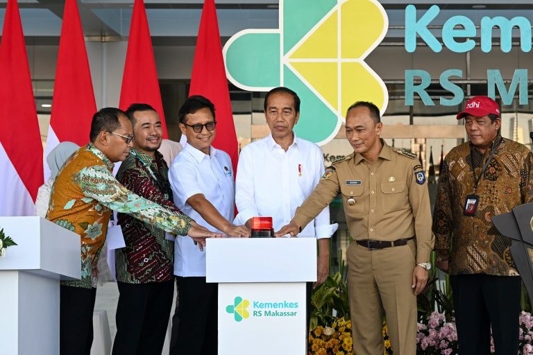 Presiden Jokowi Resmikan RS Kemenkes Berstandar Internasional di Makassar