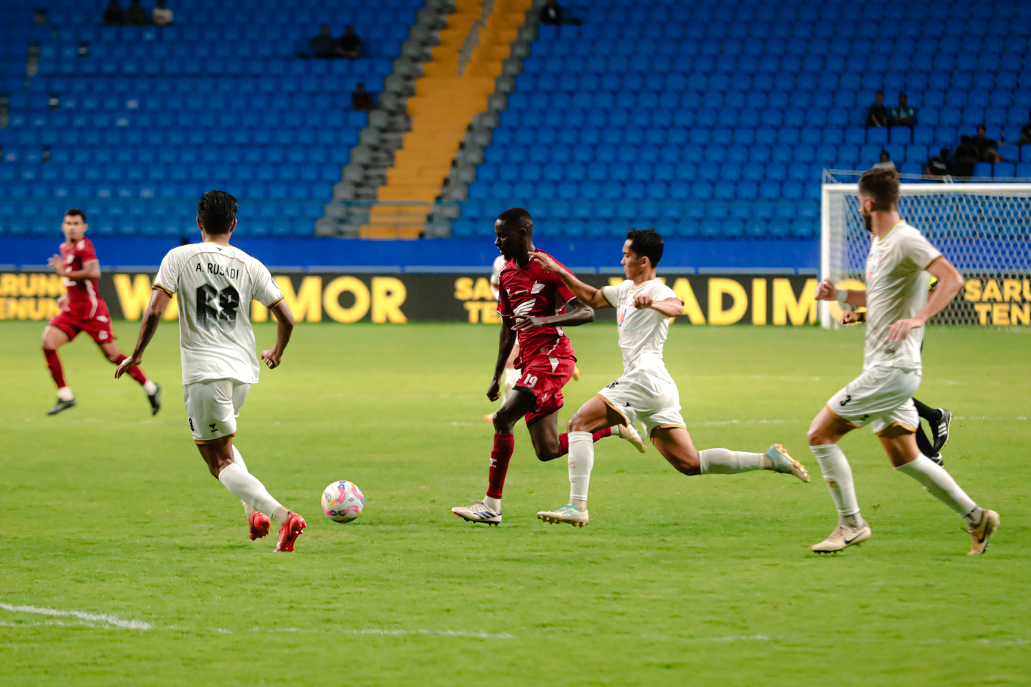 PSM Makassar Raih Kemenangan atas Madura United 2-0