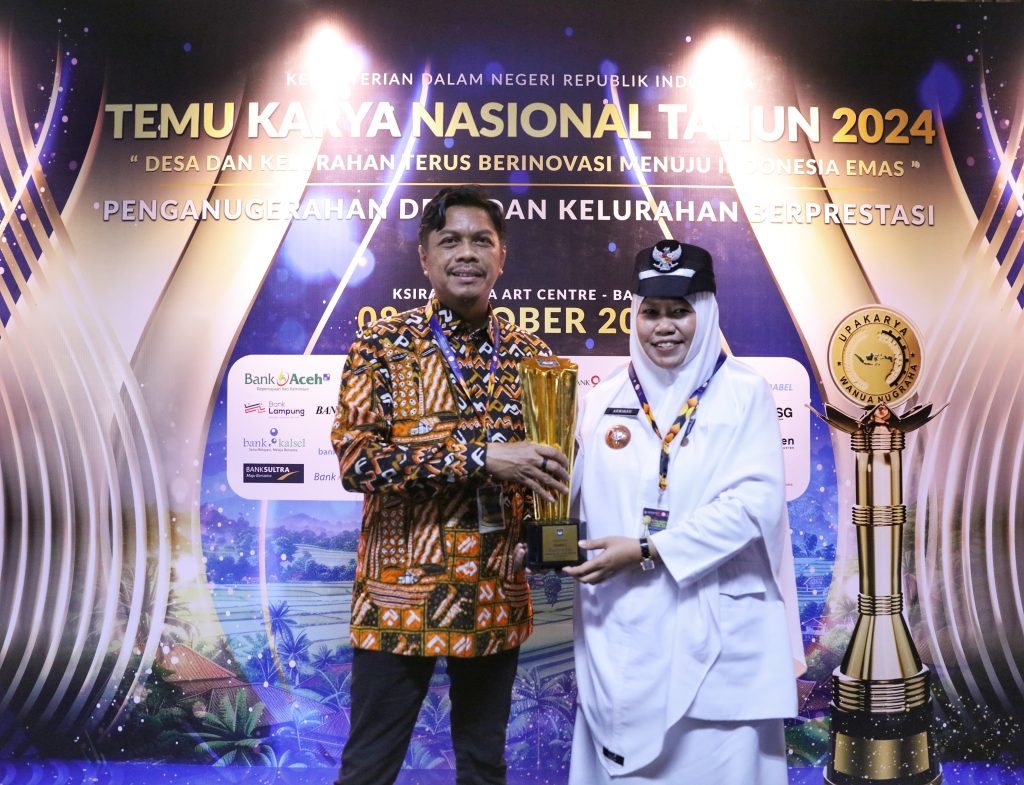 Cetak Sejarah Baru, Pemkot Makassar Berhasil Raih Juara 1 Lomba Kelurahan Terpadu Tingkat Nasional