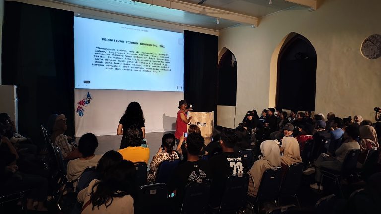 Buku Kredit Tutup Festival Kala Monolog 2025 dengan Pertunjukan Interaktif