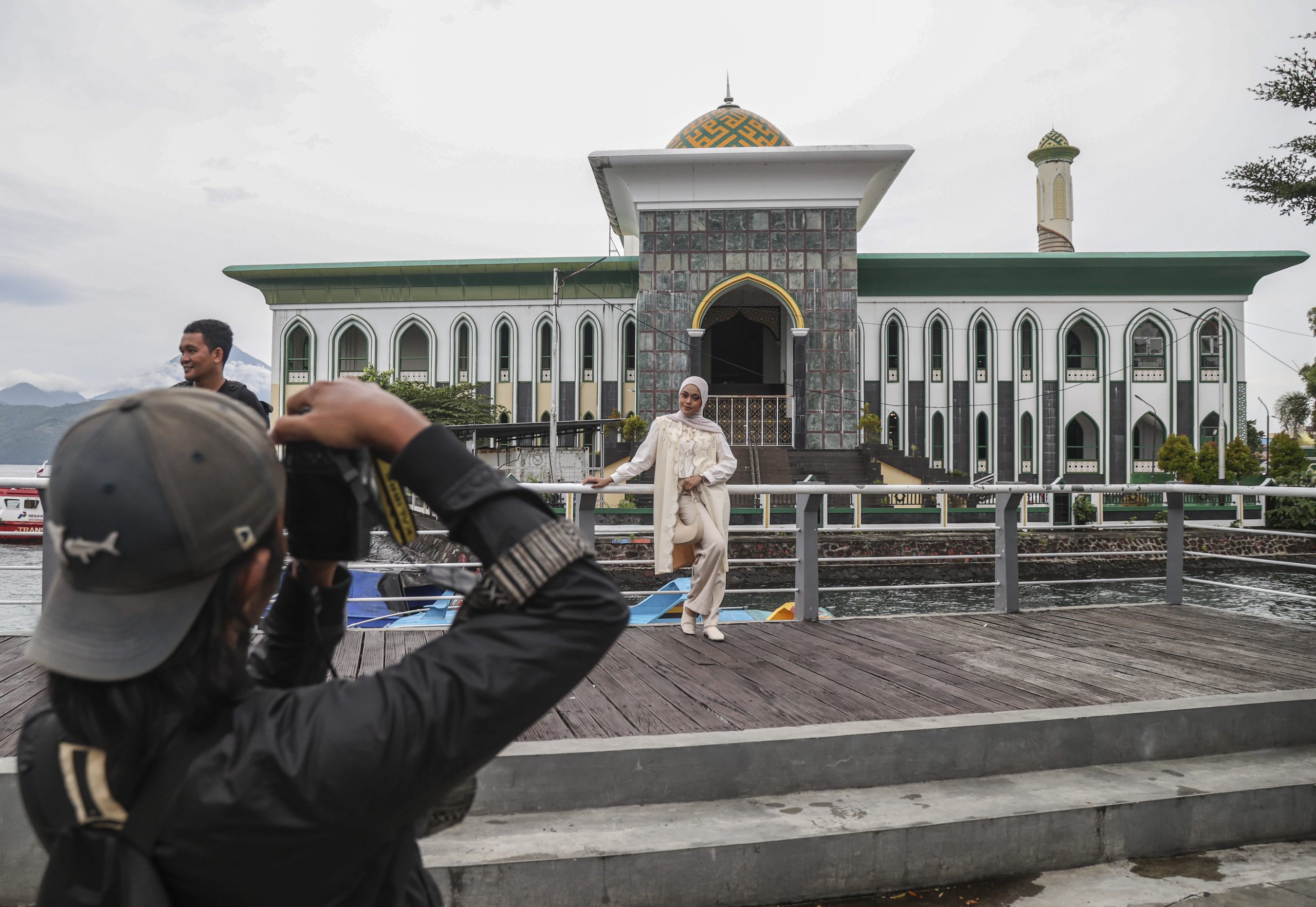 Komunitas Fotografi Ternate Hunting Bareng Sambil Ngabuburit